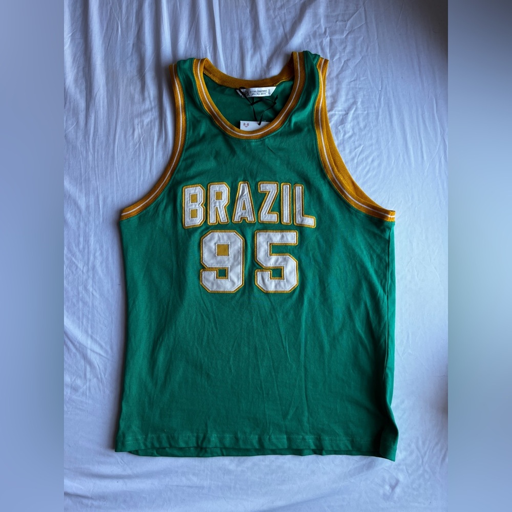 BNWT Limited edition Zara collection green Brazil 95 tank top Size L Jersey